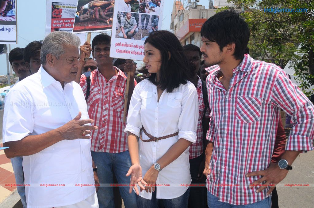Naan Rajavaga Pogiren Movie hd photo