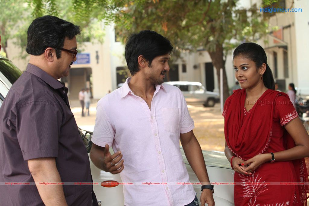 Naan Rajavaga Pogiren Movie hd photo