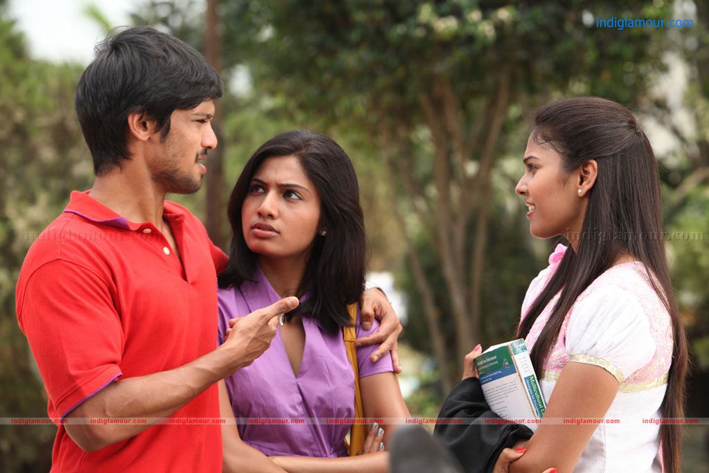 Naan Rajavaga Pogiren Movie hd photo