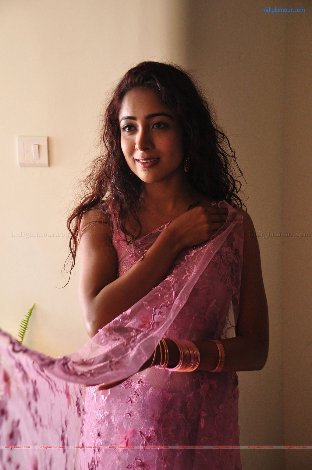 Konjam Koffee Konjam Kaadhal Movie hd photo