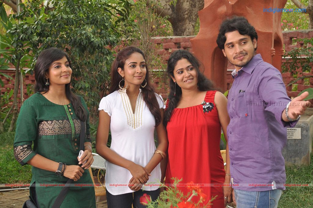 Konjam Koffee Konjam Kaadhal Movie hd photo