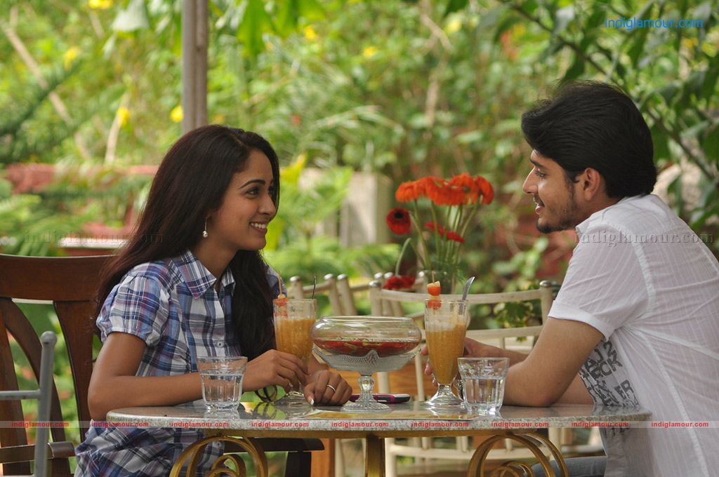 Konjam Koffee Konjam Kaadhal Movie hd photo