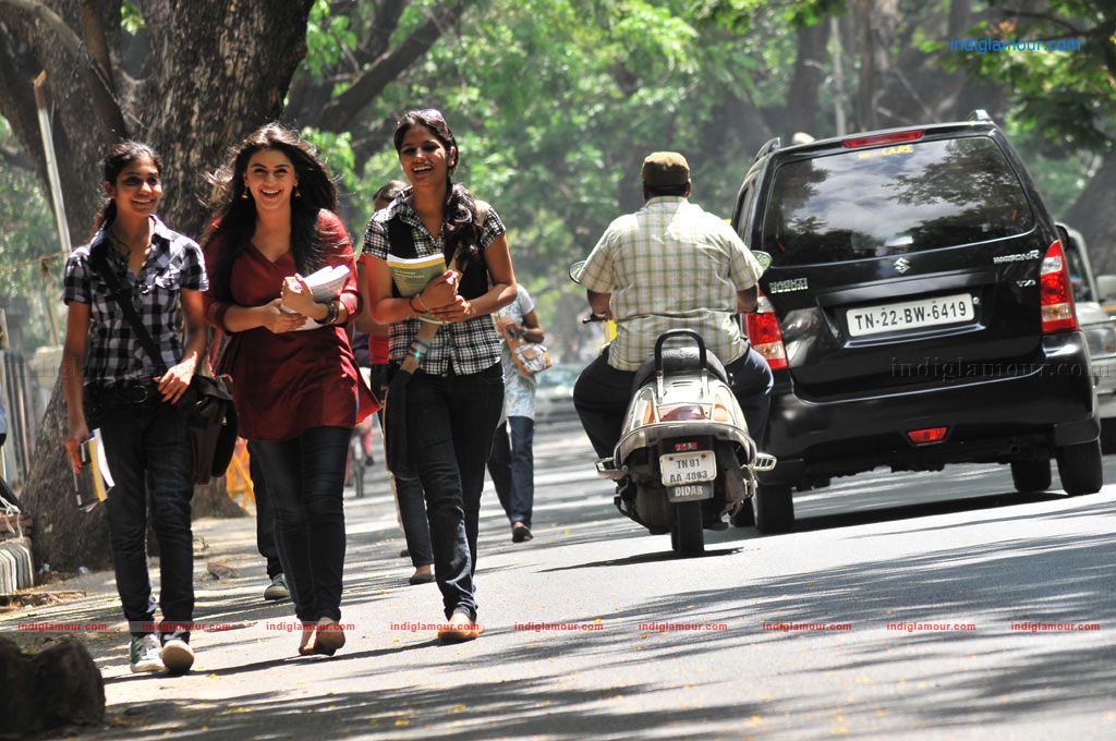 Oru Kal Oru Kannadi Movie hd photo