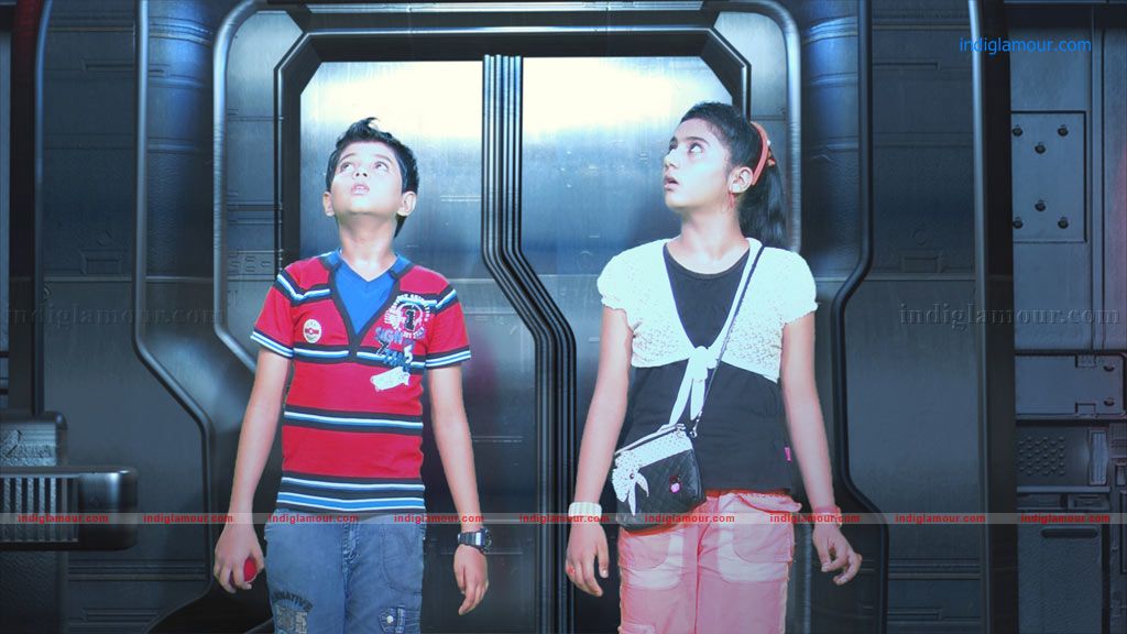Adhisaya Ulagam 3D Movie hd photo