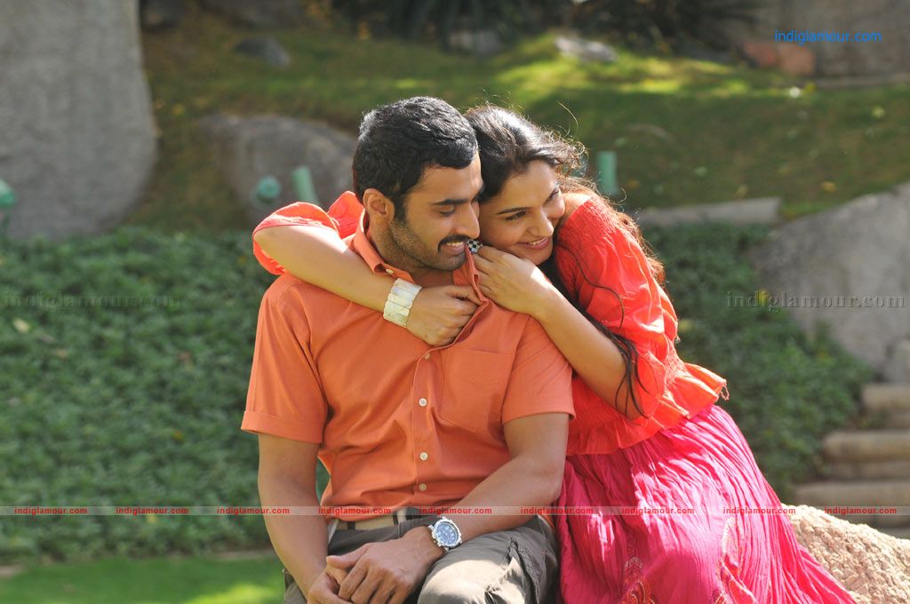 Puthiya Thiruppangal Movie hd photo