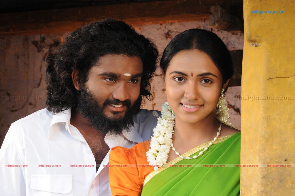 Kizhakku Paartha Veedu Movie hd photo