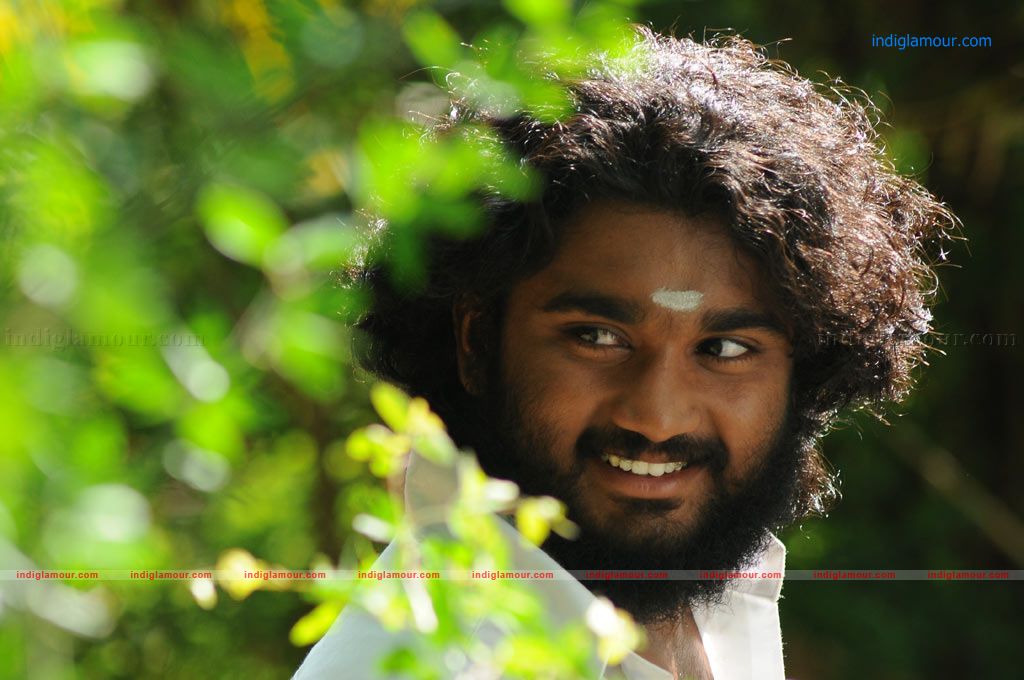 Kizhakku Paartha Veedu Movie hd photo
