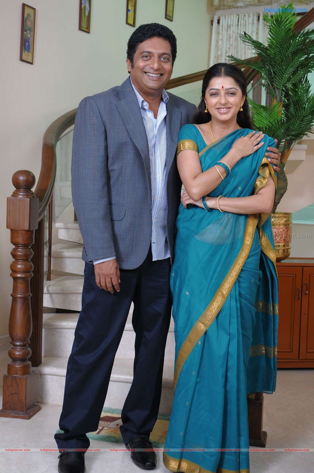 Pen Adimai Illai Movie hd photo