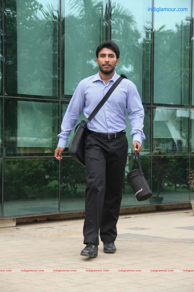 Nandanam Movie hd photo