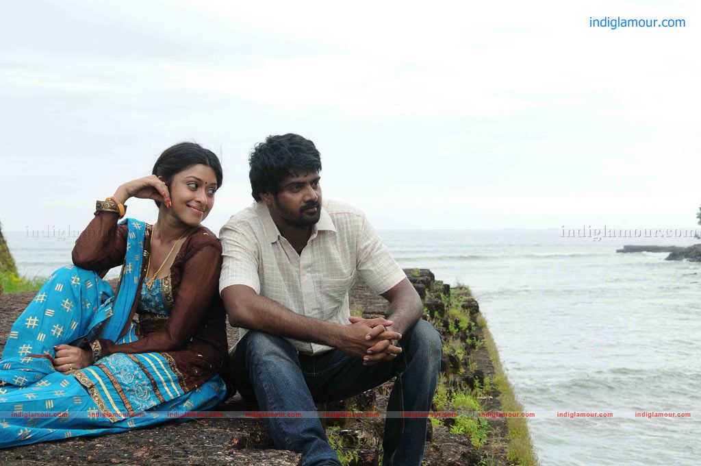 Therodum Veedhiyile Movie hd photo