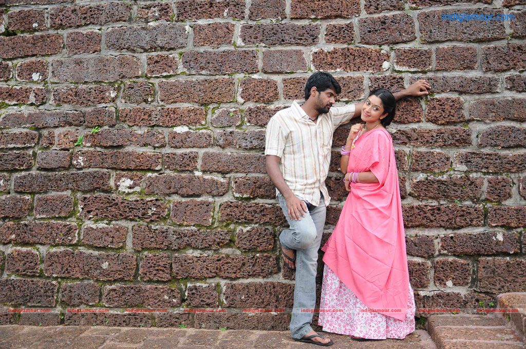 Therodum Veedhiyile Movie hd photo