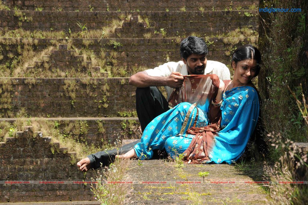 Therodum Veedhiyile Movie hd photo