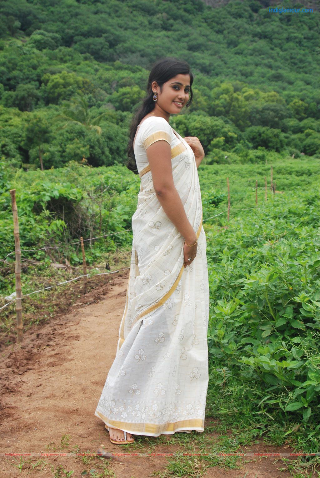 Solla Matten Movie hd photo