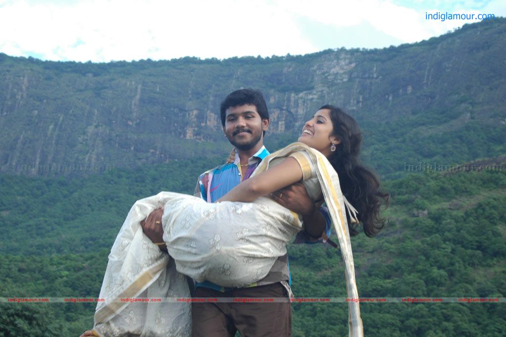 Solla Matten Movie hd photo