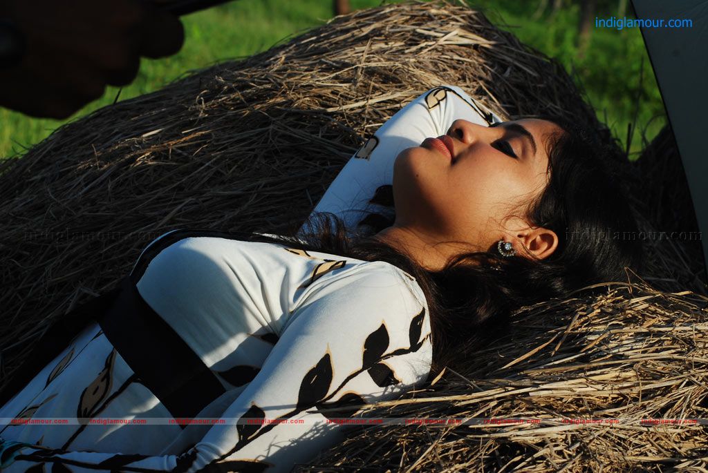 Solla Matten Movie hd photo