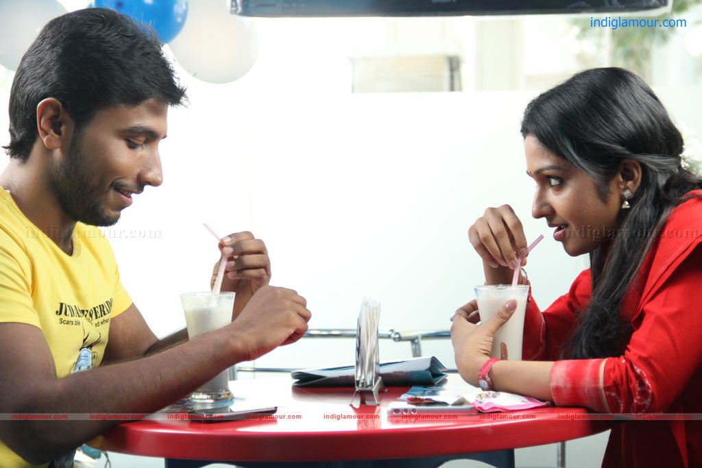 Nandanam Movie hd photo
