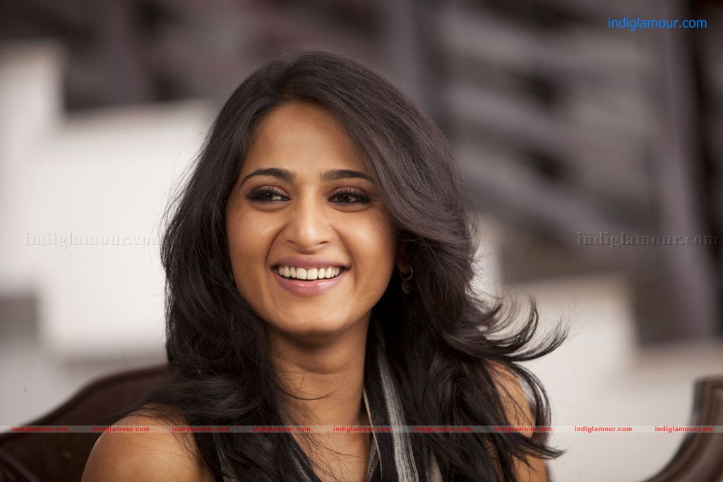 Thulli Ezhunthathu Kadhal Movie hd photo