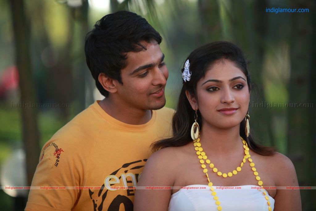 Thulli Ezhunthathu Kadhal Movie hd photo