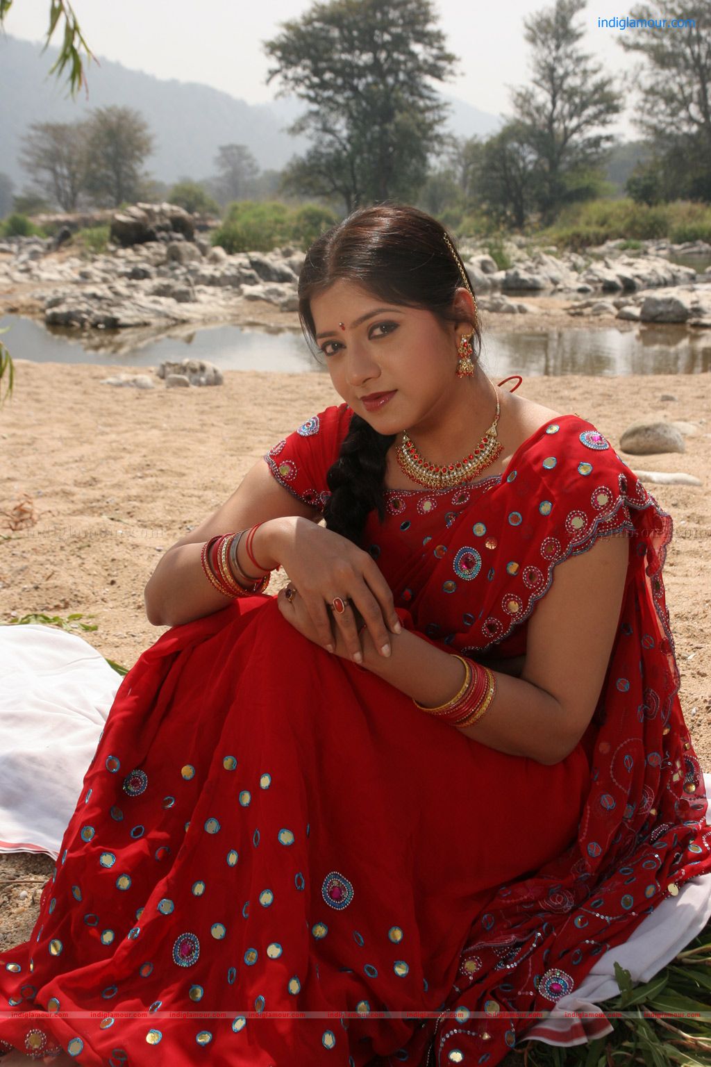 Ilamai Oonjal Movie hd photo