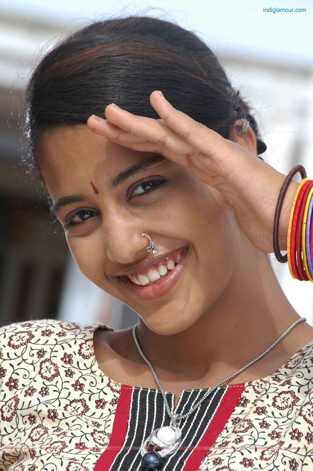 Ennathan Peasuvatho Movie hd photo