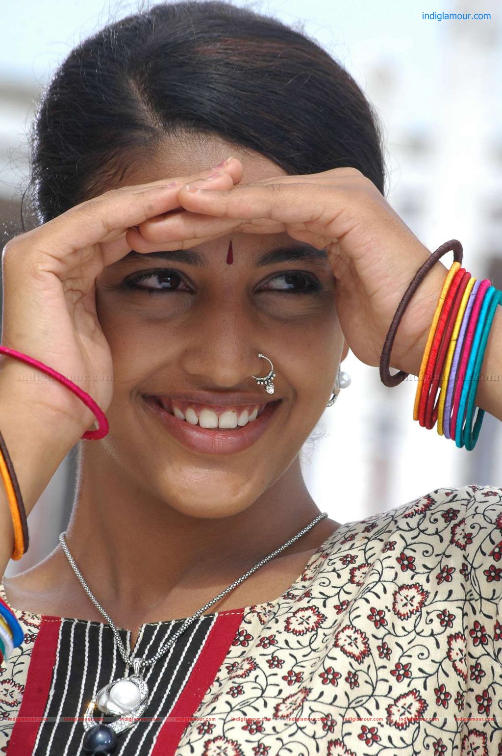 Ennathan Peasuvatho Movie hd photo