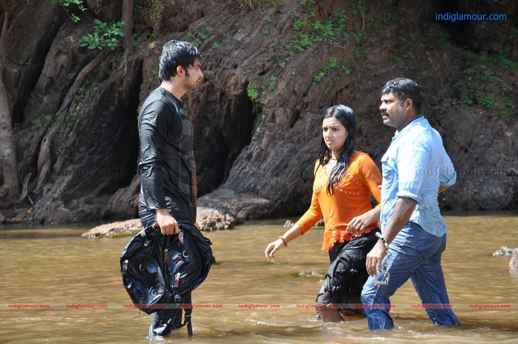 Oduthalam Movie hd photo