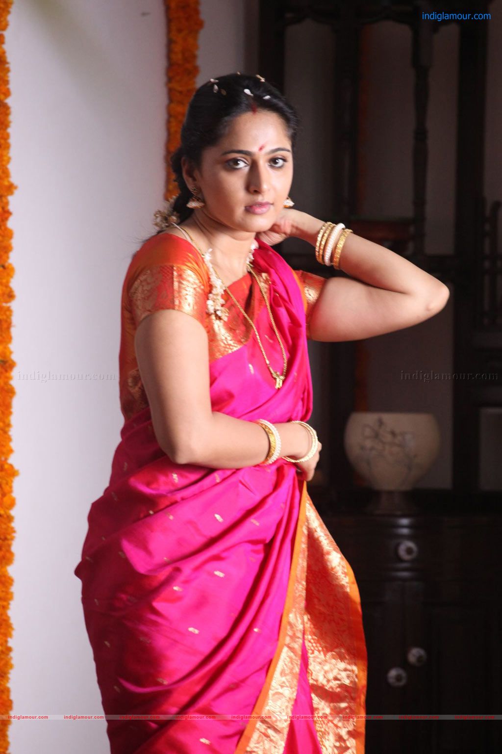 Thandavam Movie hd photo