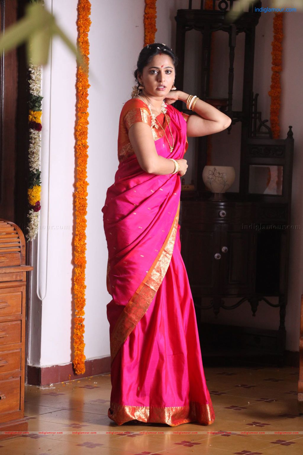 Thandavam Movie hd photo