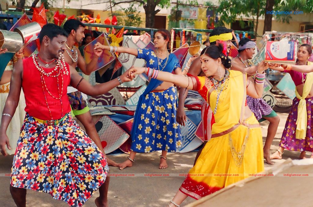 Bommai Naigal Movie hd photo