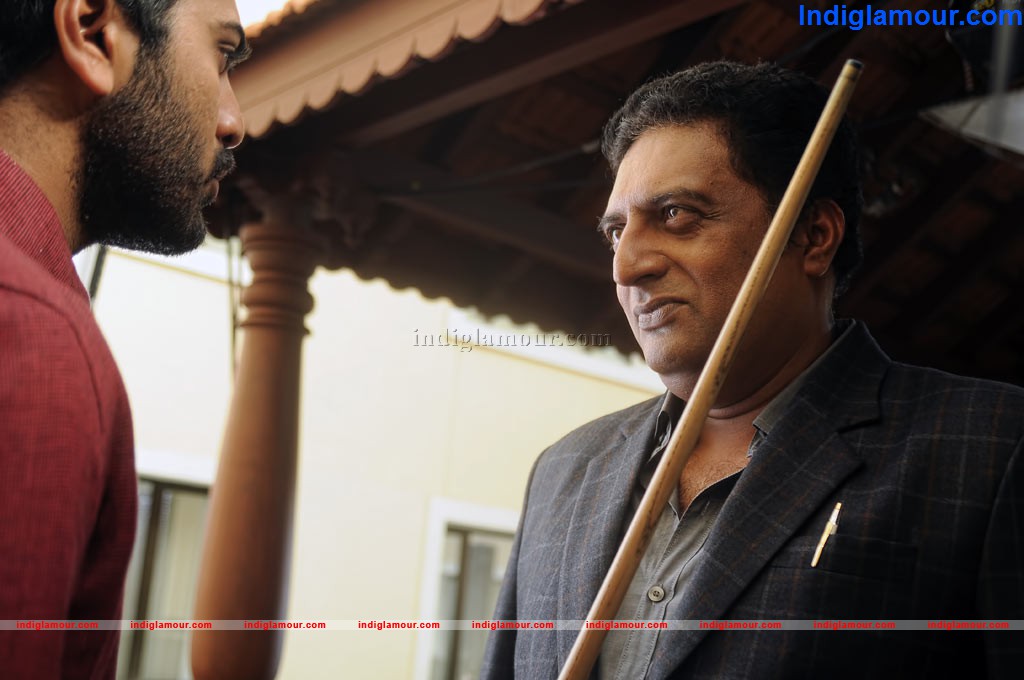 JK Ennum Nanbain Vaazhkai Movie hd photo