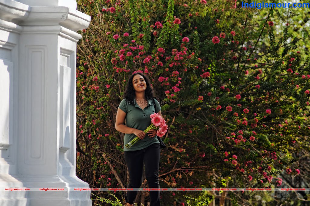 JK Ennum Nanbain Vaazhkai Movie hd photo