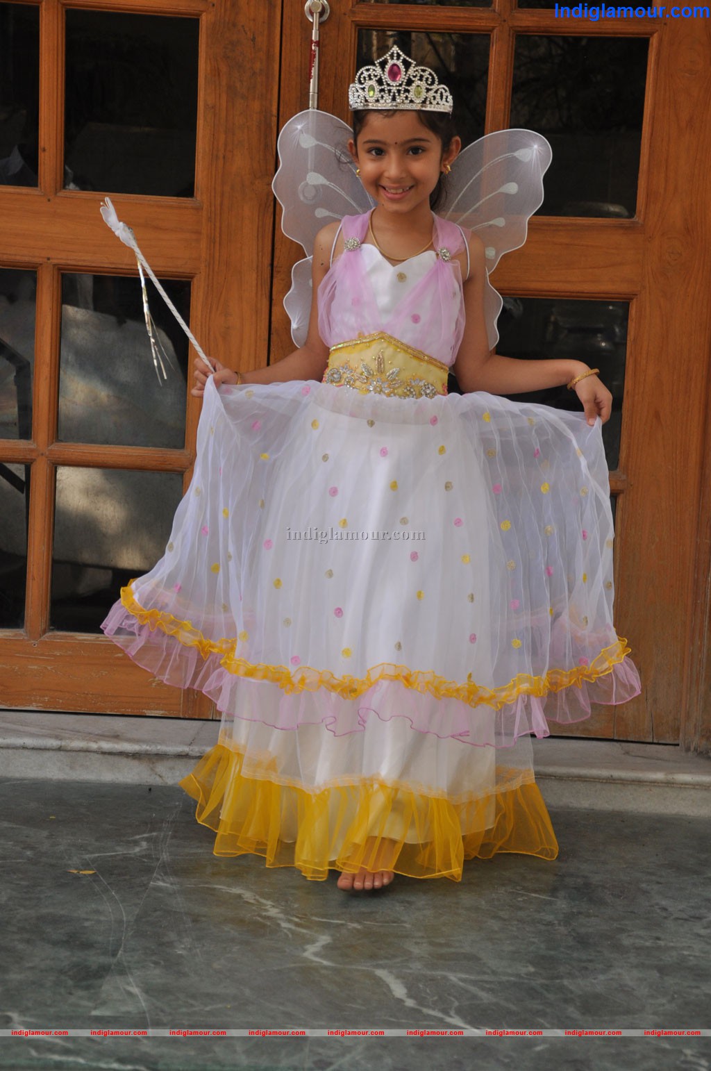 Chithiraiyil Nila Choru Movie hd photo
