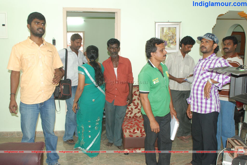Mugam Nee Agam Naan Movie hd photo