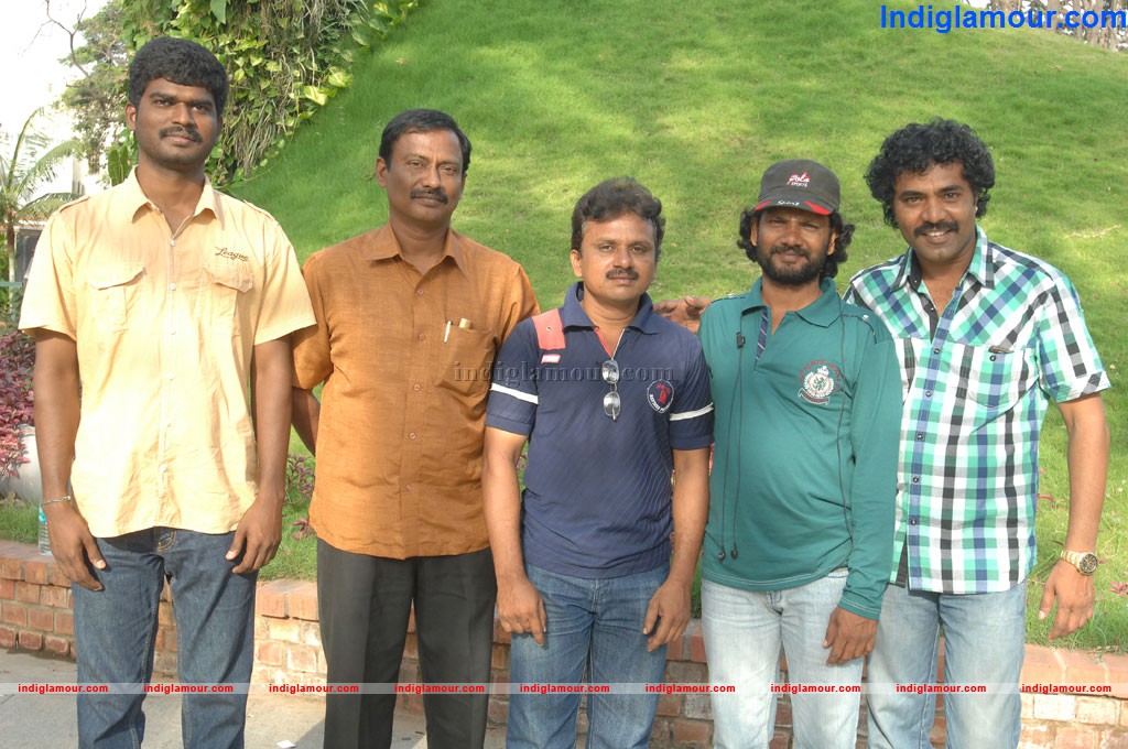Mugam Nee Agam Naan Movie hd photo