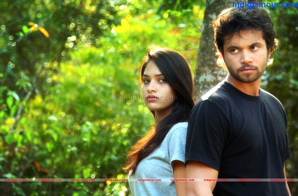 Pani Vizhum Malar Vanam Movie hd photo