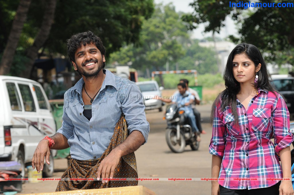 Pongadi Neengalum Unga Kadhalum Movie hd photo