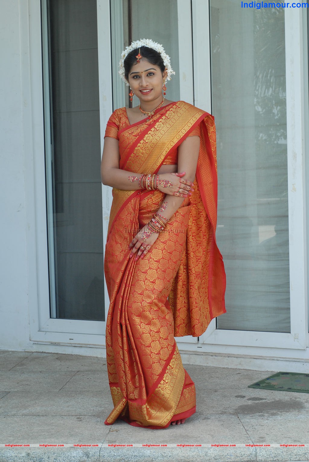Summa Nachunu Irukku Movie hd photo