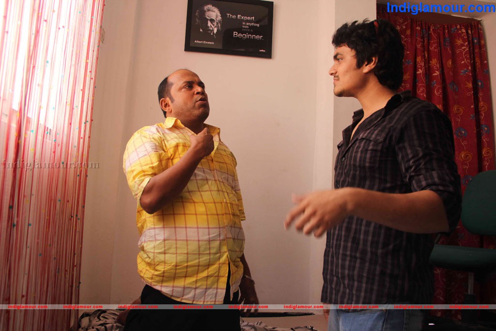 Thampi Ramaiah Turns Singer Movie hd photo