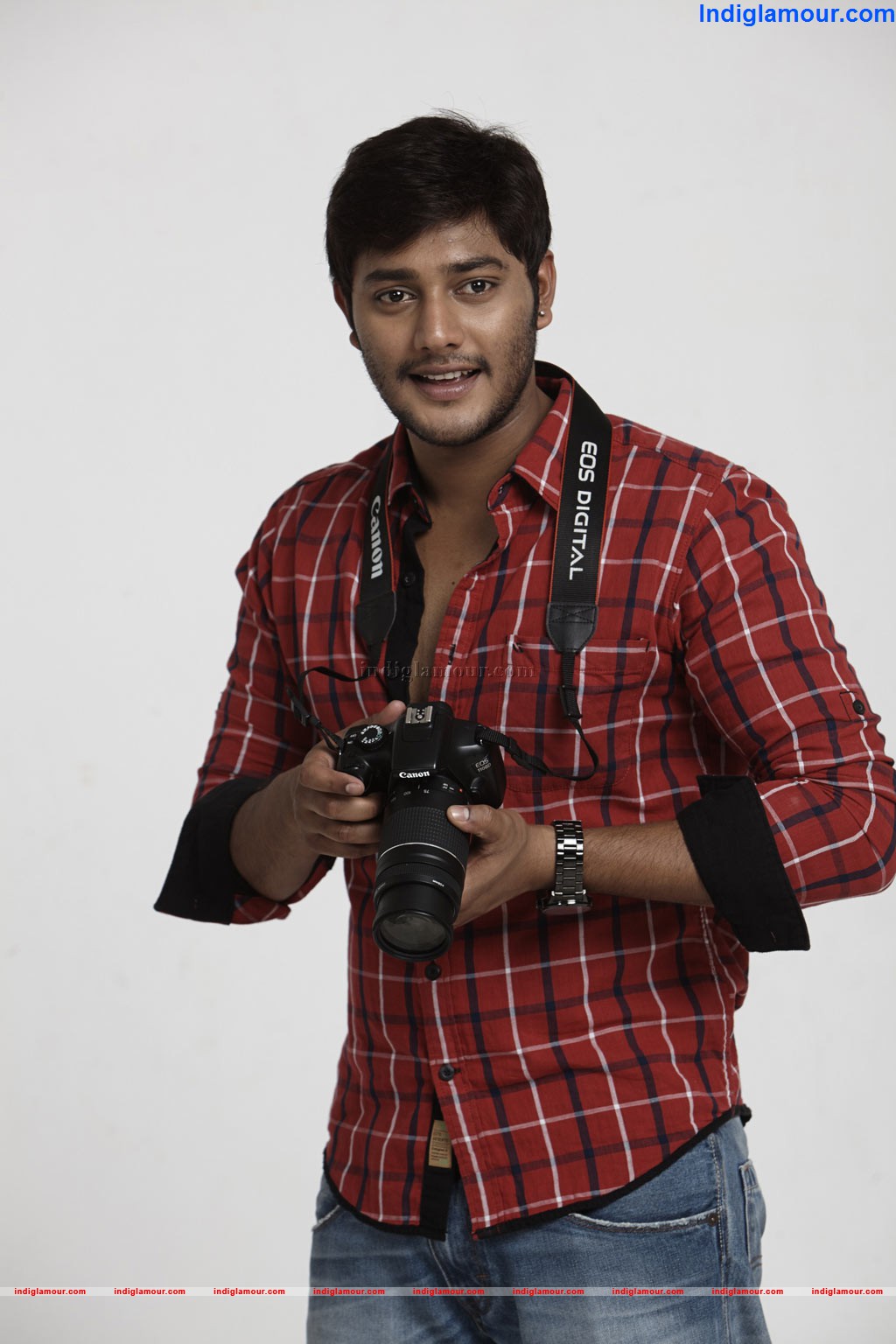 MaanathilMayam Seithai Movie hd photo