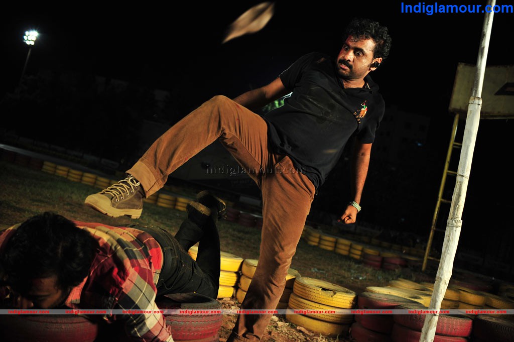 MaanathilMayam Seithai Movie hd photo