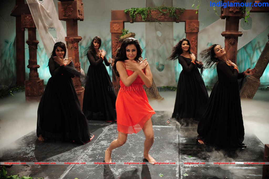MaanathilMayam Seithai Movie hd photo