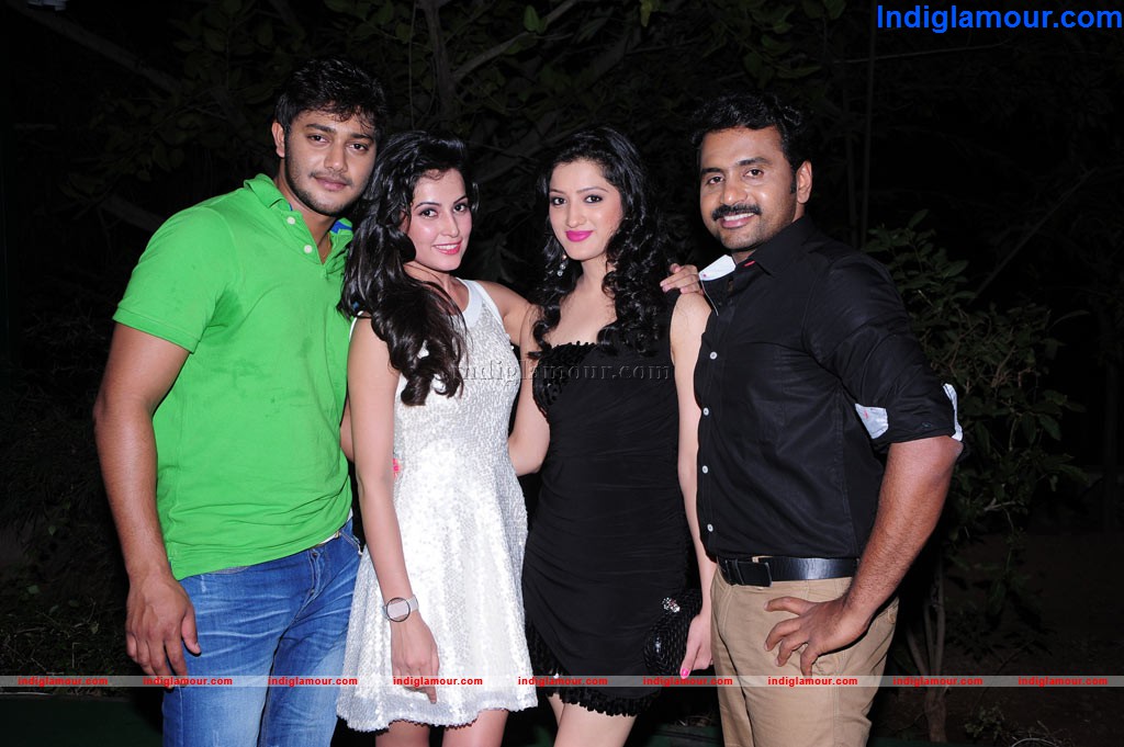 MaanathilMayam Seithai Movie hd photo