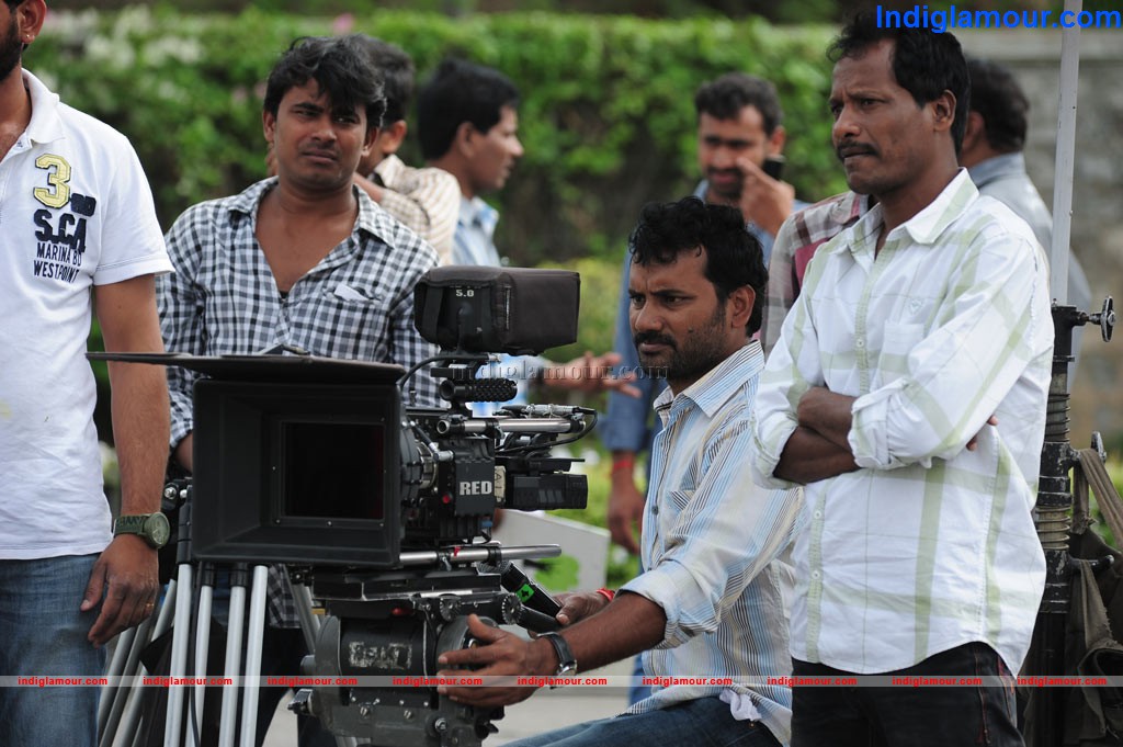 MaanathilMayam Seithai Movie hd photo