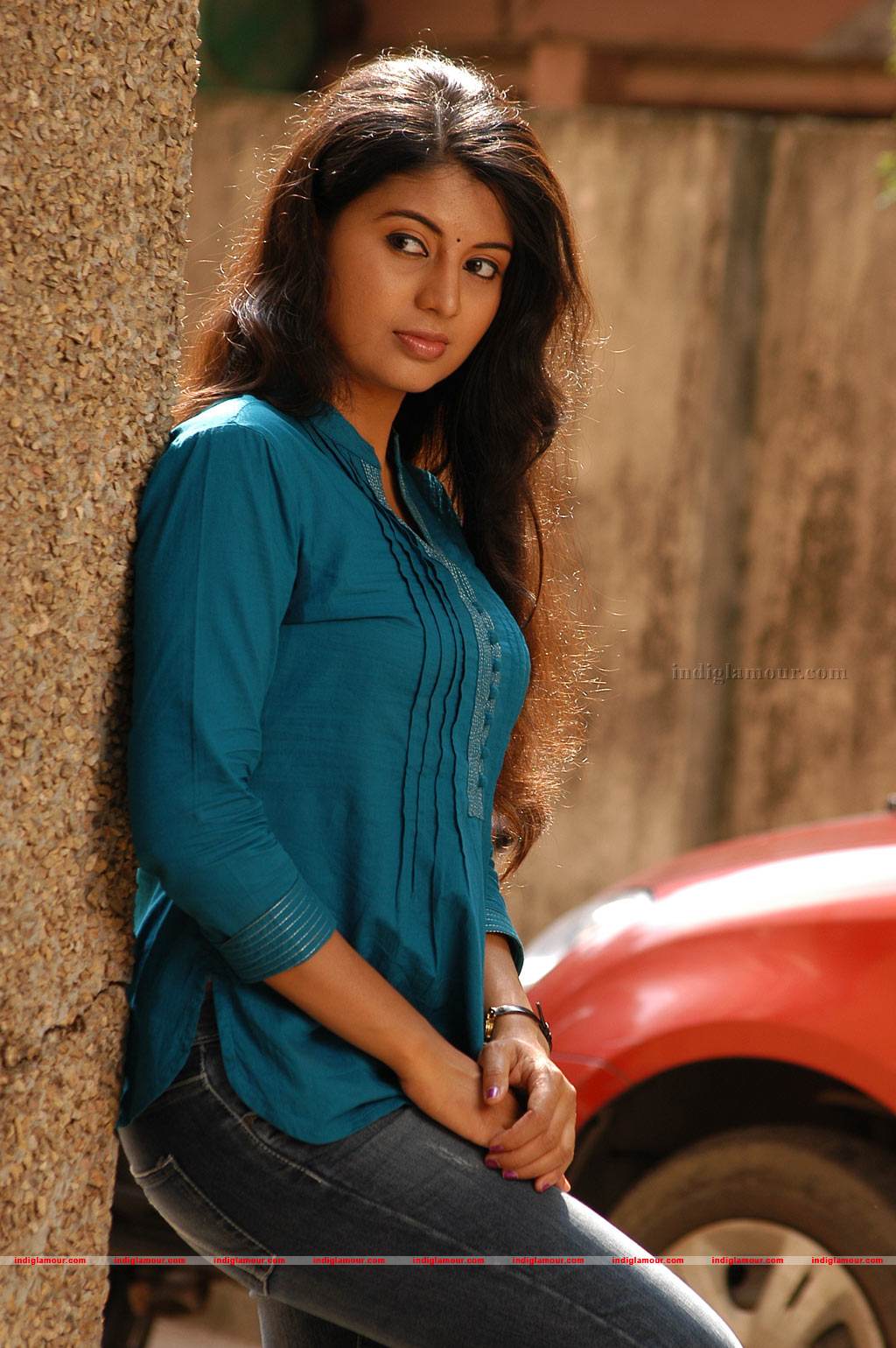 Ninaithathu Yaroo Movie hd photo