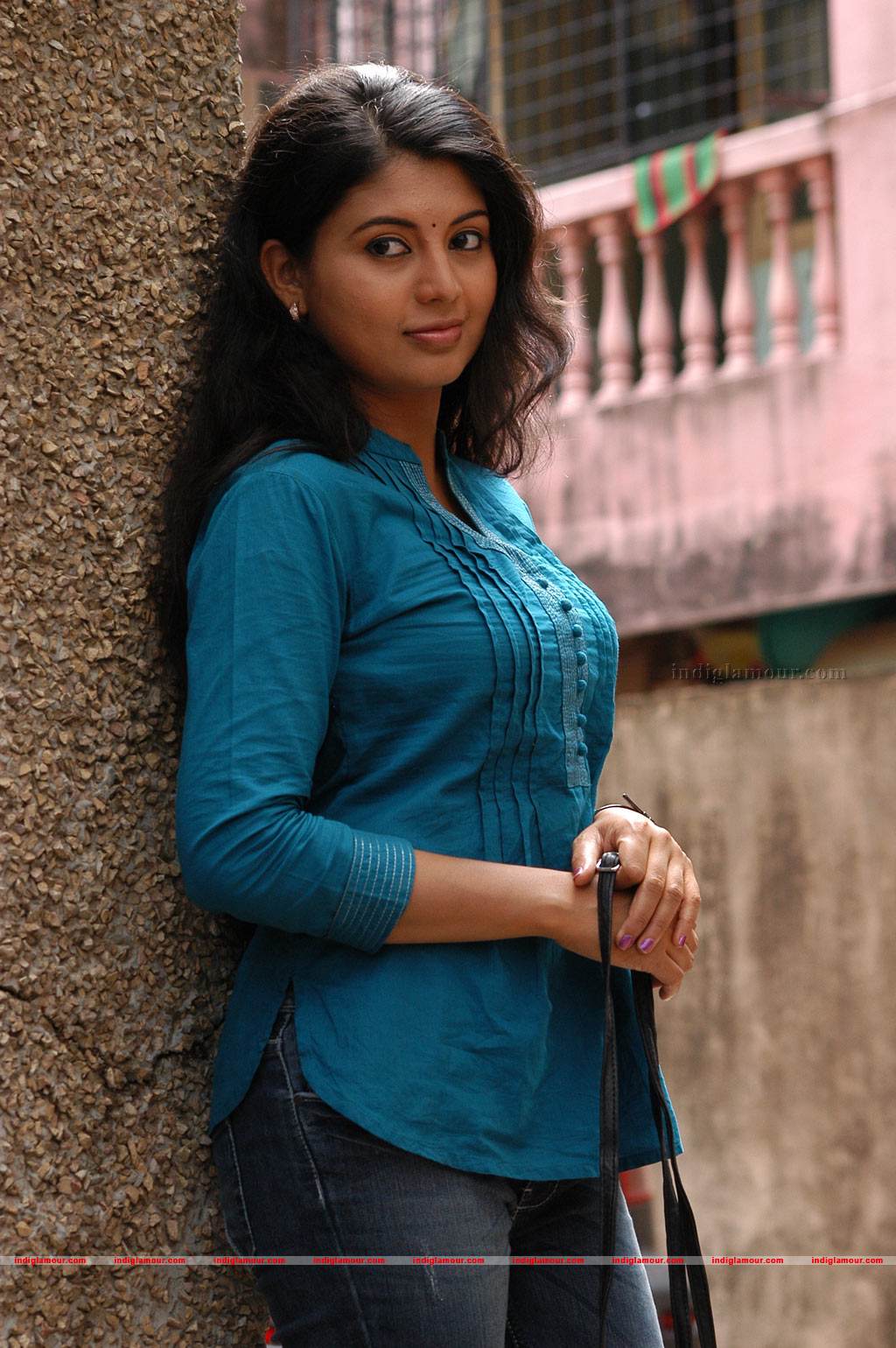 Ninaithathu Yaroo Movie hd photo