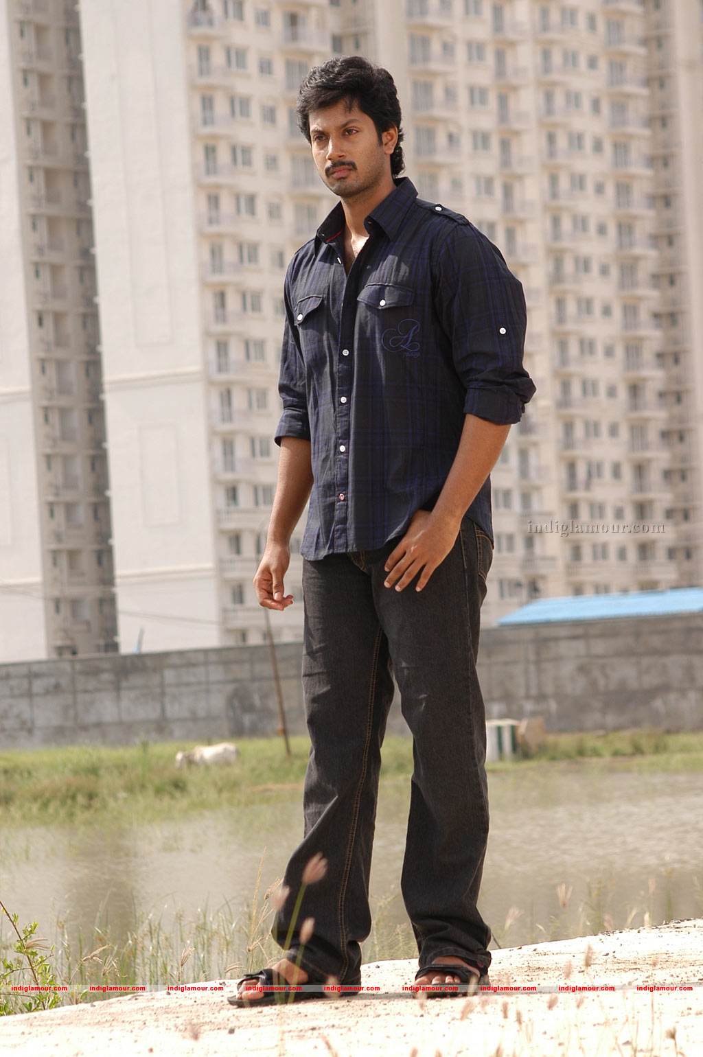 Ninaithathu Yaroo Movie hd photo