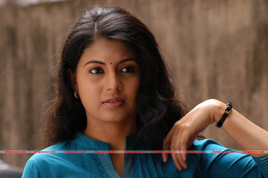 Ninaithathu Yaroo Movie hd photo