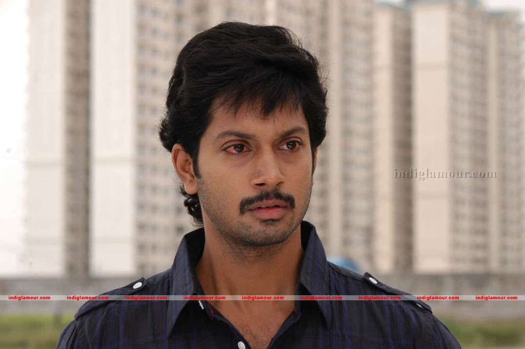 Ninaithathu Yaroo Movie hd photo
