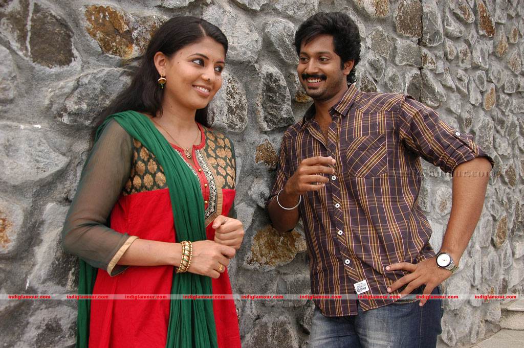Ninaithathu Yaroo Movie hd photo
