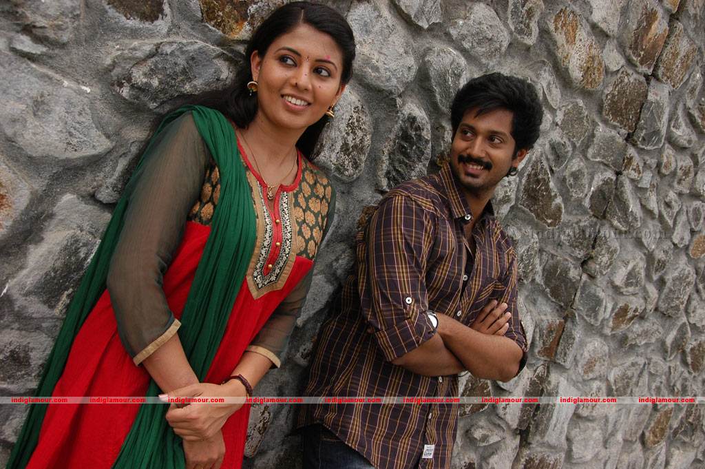 Ninaithathu Yaroo Movie hd photo
